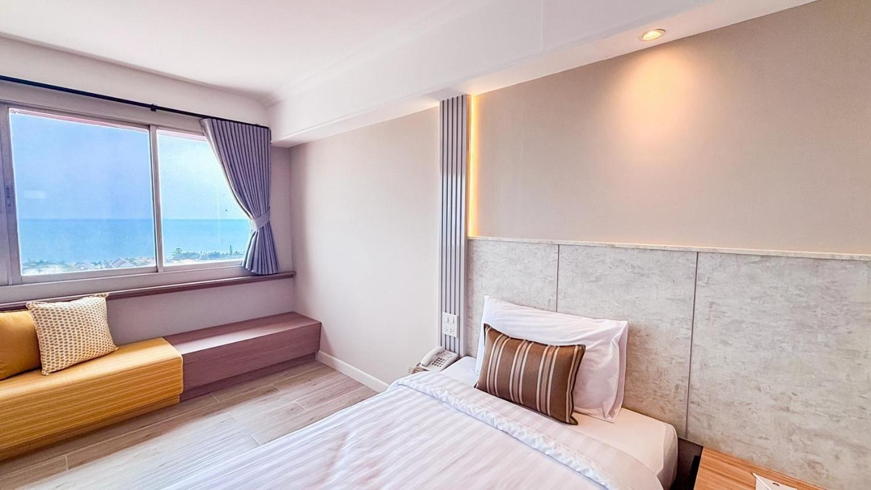 Hua Hin Grand Hotel And Plaza - Sha Extra Plus Экстерьер фото